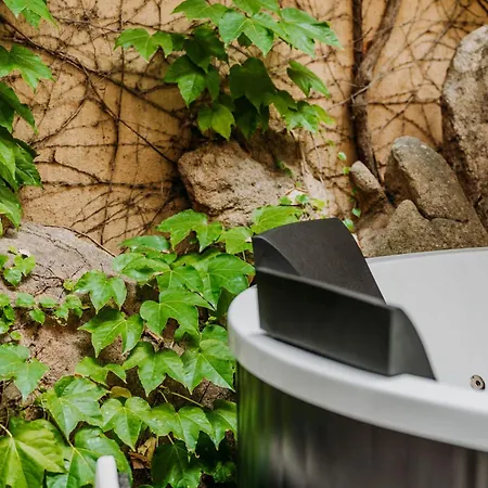 Apartmán In Mit Moeblierter Terrasse By Interhome