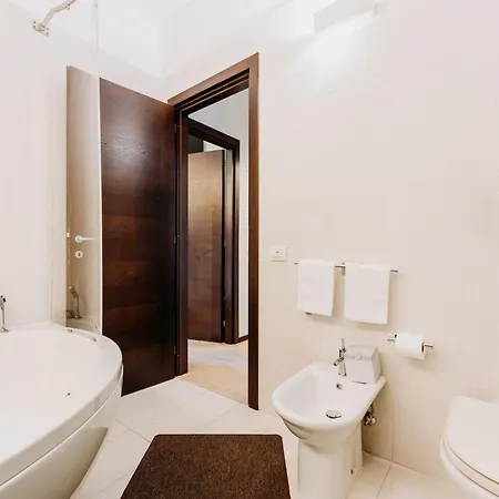 アパート In Mit Moeblierter Terrasse By Interhome